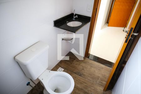 Apartamento à venda com 87m², 2 quartos e 1 vaga Apartamento à venda com 87m², 2 quartos e 1 vagaBanheiro da Suite