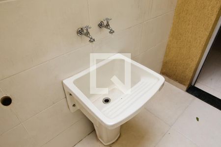 Apartamento à venda com 87m², 2 quartos e 1 vaga Apartamento à venda com 87m², 2 quartos e 1 vagaÁrea de Serviço