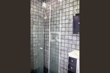 Casa à venda com 349m², 5 quartos e 2 vagas Casa à venda com 349m², 5 quartos e 2 vagasBanheiro 4