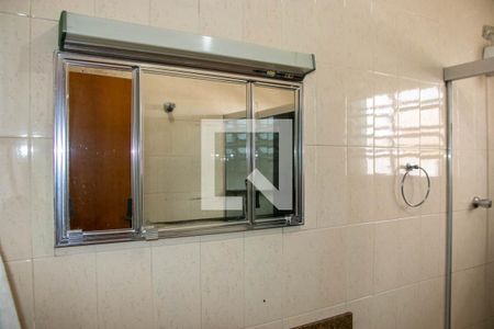 Casa à venda com 349m², 5 quartos e 2 vagas Casa à venda com 349m², 5 quartos e 2 vagasBanheiro 3