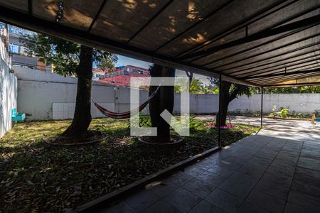 Casa à venda com 350m², 2 quartos e 1 vaga Casa à venda com 350m², 2 quartos e 1 vagaÁrea externa