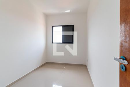 Quarto 1 de apartamento para alugar com 2 quartos, 41m² em Itaquera, São Paulo