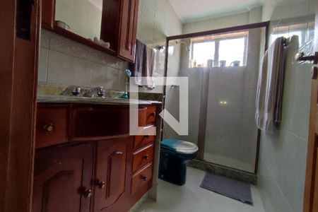 Casa de condomínio à venda com 282m², 3 quartos e 3 vagasBanheiro Social