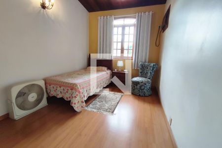 Casa de condomínio à venda com 282m², 3 quartos e 3 vagasQuarto 2