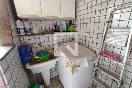 Casa de condomínio à venda com 282m², 3 quartos e 3 vagasÁrea de Serviço