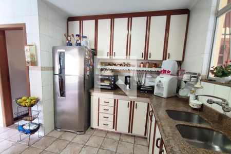 Casa de condomínio à venda com 282m², 3 quartos e 3 vagasCozinha