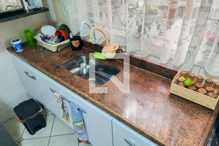 Casa à venda com 98m², 2 quartos e 2 vagas Casa à venda com 98m², 2 quartos e 2 vagasCozinha