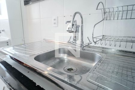 Cozinha de apartamento para alugar com 2 quartos, 41m² em Vila Penteado, São Paulo