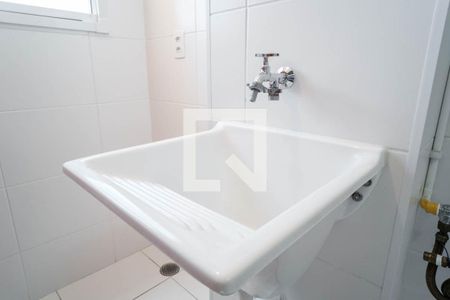 Área de serviço de apartamento para alugar com 2 quartos, 41m² em Vila Penteado, São Paulo
