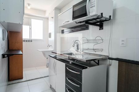 Cozinha de apartamento para alugar com 2 quartos, 41m² em Vila Penteado, São Paulo