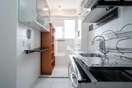 Cozinha de apartamento para alugar com 2 quartos, 41m² em Vila Penteado, São Paulo