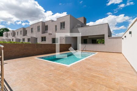 Casa à venda com 175m², 3 quartos e 2 vagasPiscina