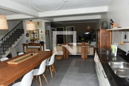 Casa à venda com 400m², 3 quartos e 3 vagasSalão de Festas