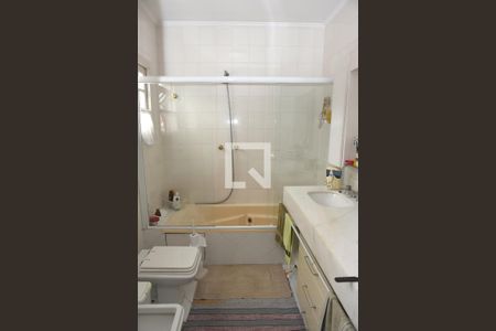 Casa à venda com 400m², 3 quartos e 3 vagasBanheiro da Suíte