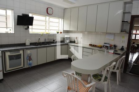 Casa à venda com 400m², 3 quartos e 3 vagasCozinha