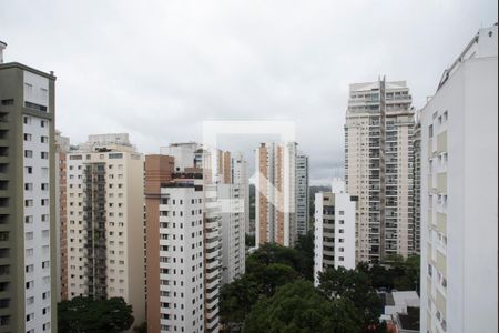 Apartamento à venda com 412m², 6 quartos e 4 vagas Apartamento à venda com 412m², 6 quartos e 4 vagasVista da Suíte 3