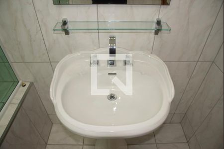 Apartamento à venda com 412m², 6 quartos e 4 vagas Apartamento à venda com 412m², 6 quartos e 4 vagasBanheiro da Suíte 1