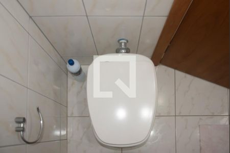 Apartamento à venda com 412m², 6 quartos e 4 vagas Apartamento à venda com 412m², 6 quartos e 4 vagasBanheiro do Quarto de Serviço