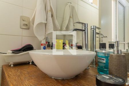 Apartamento à venda com 75m², 2 quartos e 2 vagas Apartamento à venda com 75m², 2 quartos e 2 vagasBanheiro da Suíte