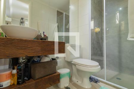 Apartamento à venda com 75m², 2 quartos e 2 vagas Apartamento à venda com 75m², 2 quartos e 2 vagasBanheiro da Suíte