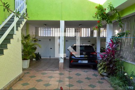 Casa de condomínio à venda com 240m², 4 quartos e 5 vagasGaragem 