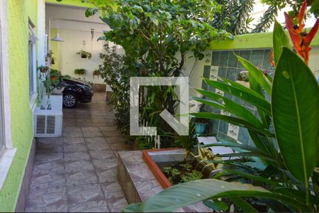 Casa de condomínio à venda com 240m², 4 quartos e 5 vagasJardim