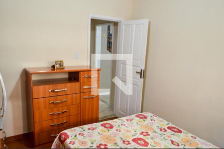 Casa de condomínio à venda com 240m², 4 quartos e 5 vagasQuarto 1