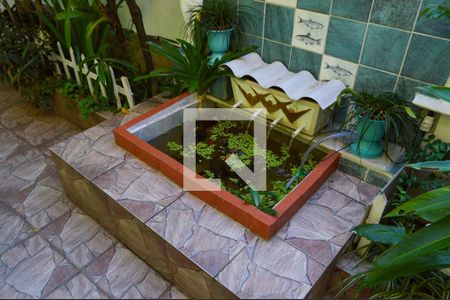 Casa de condomínio à venda com 240m², 4 quartos e 5 vagasJardim