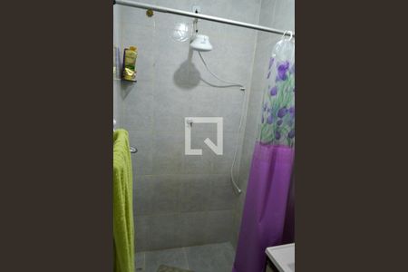 Casa de condomínio à venda com 240m², 4 quartos e 5 vagasBanheiro da Suíte