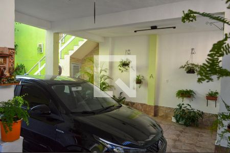 Casa de condomínio à venda com 240m², 4 quartos e 5 vagasGaragem