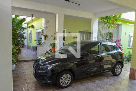 Casa de condomínio à venda com 240m², 4 quartos e 5 vagasGaragem