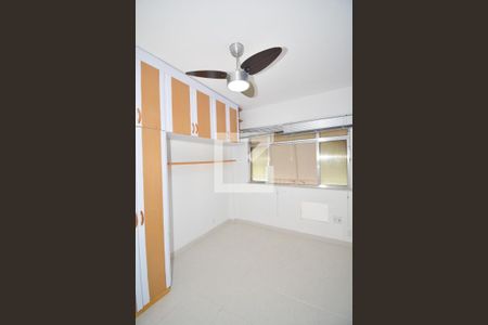 Apartamento à venda com 77m², 2 quartos e 1 vagaQuarto 2