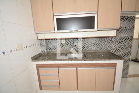 Apartamento à venda com 77m², 2 quartos e 1 vagaCozinha - Armários