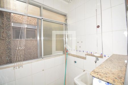 Apartamento à venda com 77m², 2 quartos e 1 vagaÁrea de Serviço