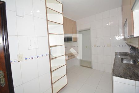 Apartamento à venda com 77m², 2 quartos e 1 vagaCozinha