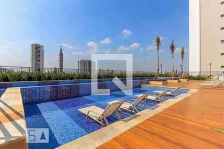 Studio à venda com 34m², 1 quarto e 1 vaga Studio à venda com 34m², 1 quarto e 1 vagaÁrea comum - Piscina