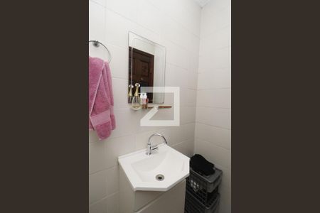 Casa à venda com 360m², 3 quartos e 4 vagasBanheiro de serviço