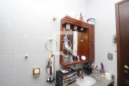 Casa à venda com 360m², 3 quartos e 4 vagasBanheiro Social