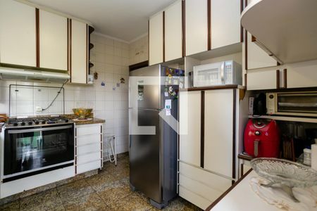 Casa à venda com 249m², 4 quartos e 2 vagasCozinha