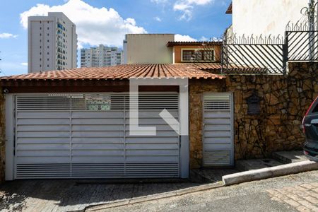 Casa à venda com 249m², 4 quartos e 2 vagasFachada