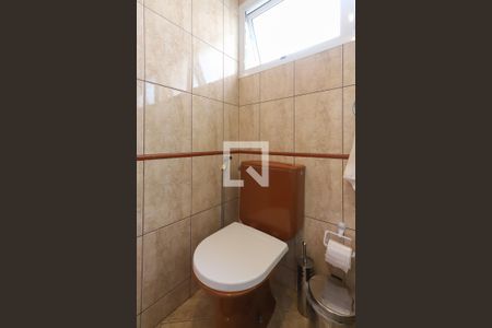 Apartamento à venda com 219m², 4 quartos e 4 vagas Apartamento à venda com 219m², 4 quartos e 4 vagasBanheiro da Suíte 2