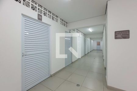 Apartamento à venda com 219m², 4 quartos e 4 vagas Apartamento à venda com 219m², 4 quartos e 4 vagasDepósito