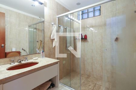 Apartamento à venda com 219m², 4 quartos e 4 vagas Apartamento à venda com 219m², 4 quartos e 4 vagasBanheiro da Suíte 1