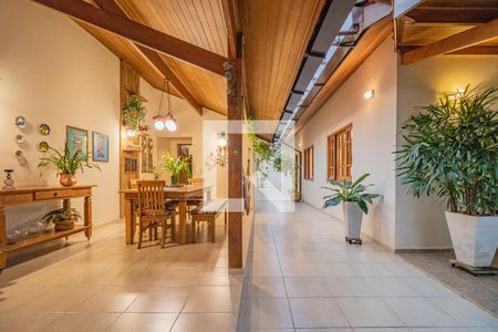 Casa à venda com 280m², 3 quartos e 3 vagas Casa à venda com 280m², 3 quartos e 3 vagasÁrea Externa