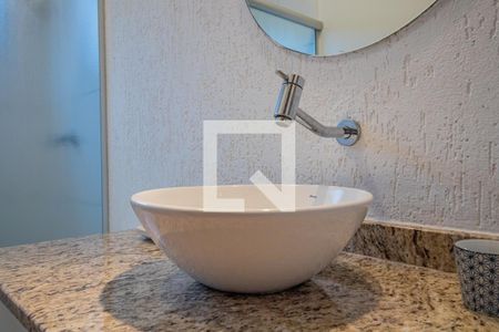 Casa à venda com 280m², 3 quartos e 3 vagas Casa à venda com 280m², 3 quartos e 3 vagasBanheiro da Suíte 3