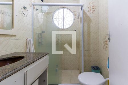 Banheiro de casa para alugar com 1 quarto, 68m² em Vila Romana, São Paulo