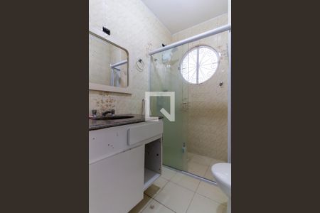 Banheiro de casa para alugar com 1 quarto, 68m² em Vila Romana, São Paulo