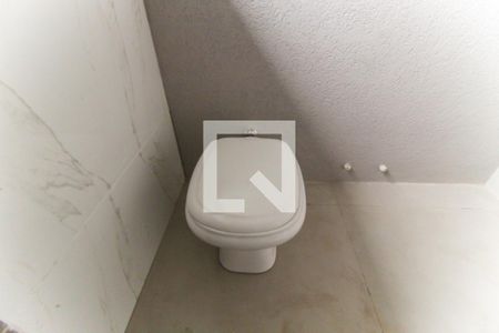 Casa à venda com 192m², 3 quartos e 2 vagas Casa à venda com 192m², 3 quartos e 2 vagasBanheiro da Suíte