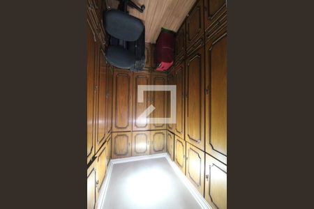 Casa à venda com 400m², 6 quartos e 4 vagasQuarto 4