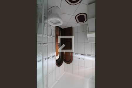 Casa à venda com 400m², 6 quartos e 4 vagasBanheiro 1